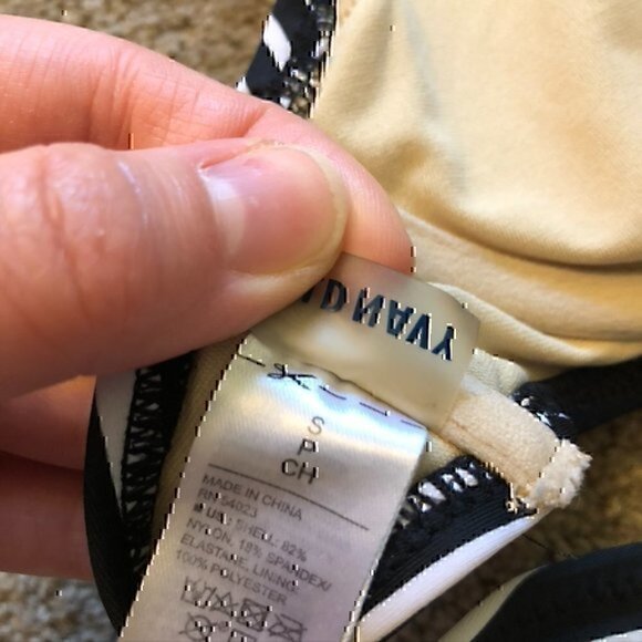 OLD NAVY Black White Stripe Halter Tie Underwire Padded Swim Top Swimwear Small - Picture 8 of 9